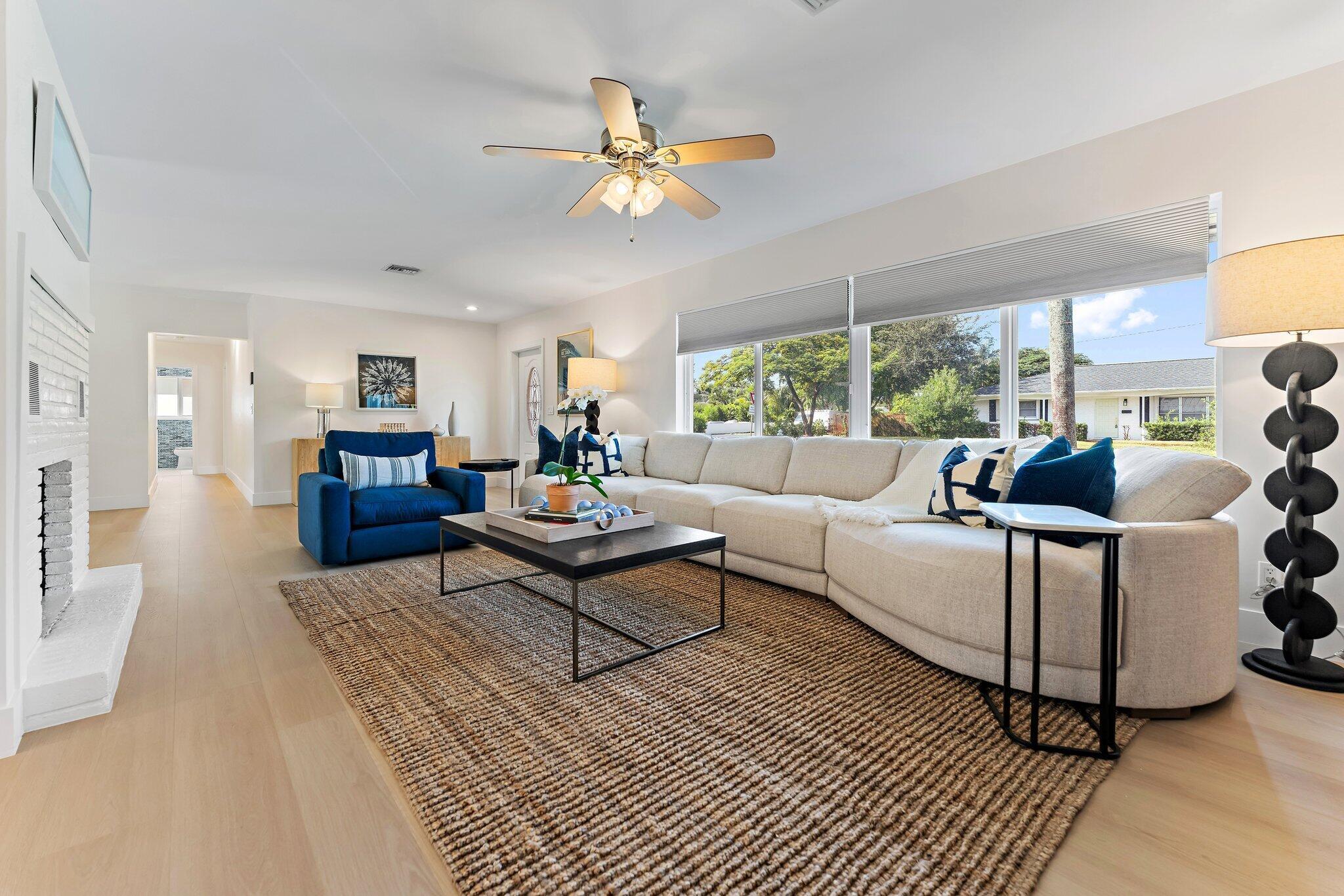 WORTH COURT WPB 1ST ADD I - Residential Lease