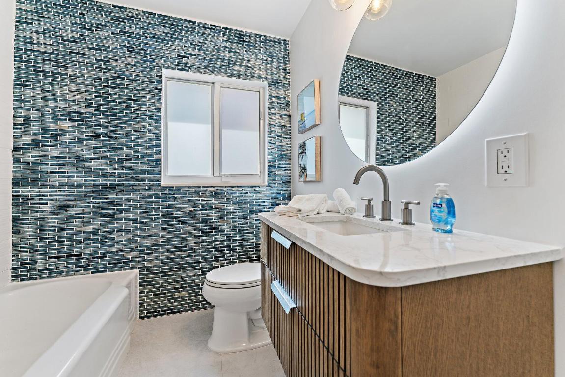 WORTH COURT WPB 1ST ADD IN - Residential Lease