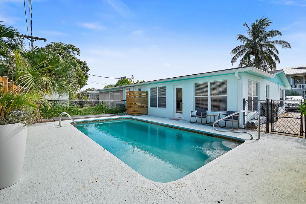 Photo of 13 SE Sailfish Lane, Stuart, FL 34996 (MLS # R11100930)