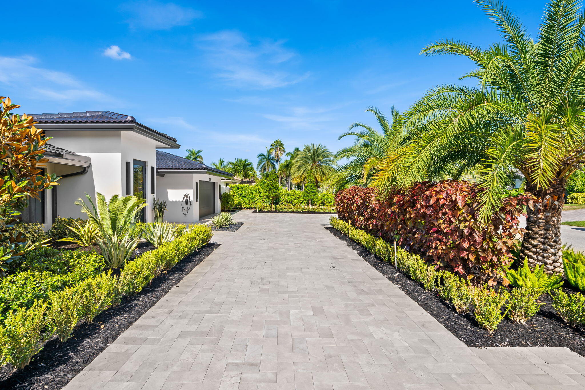 2648 NE 34TH Street
