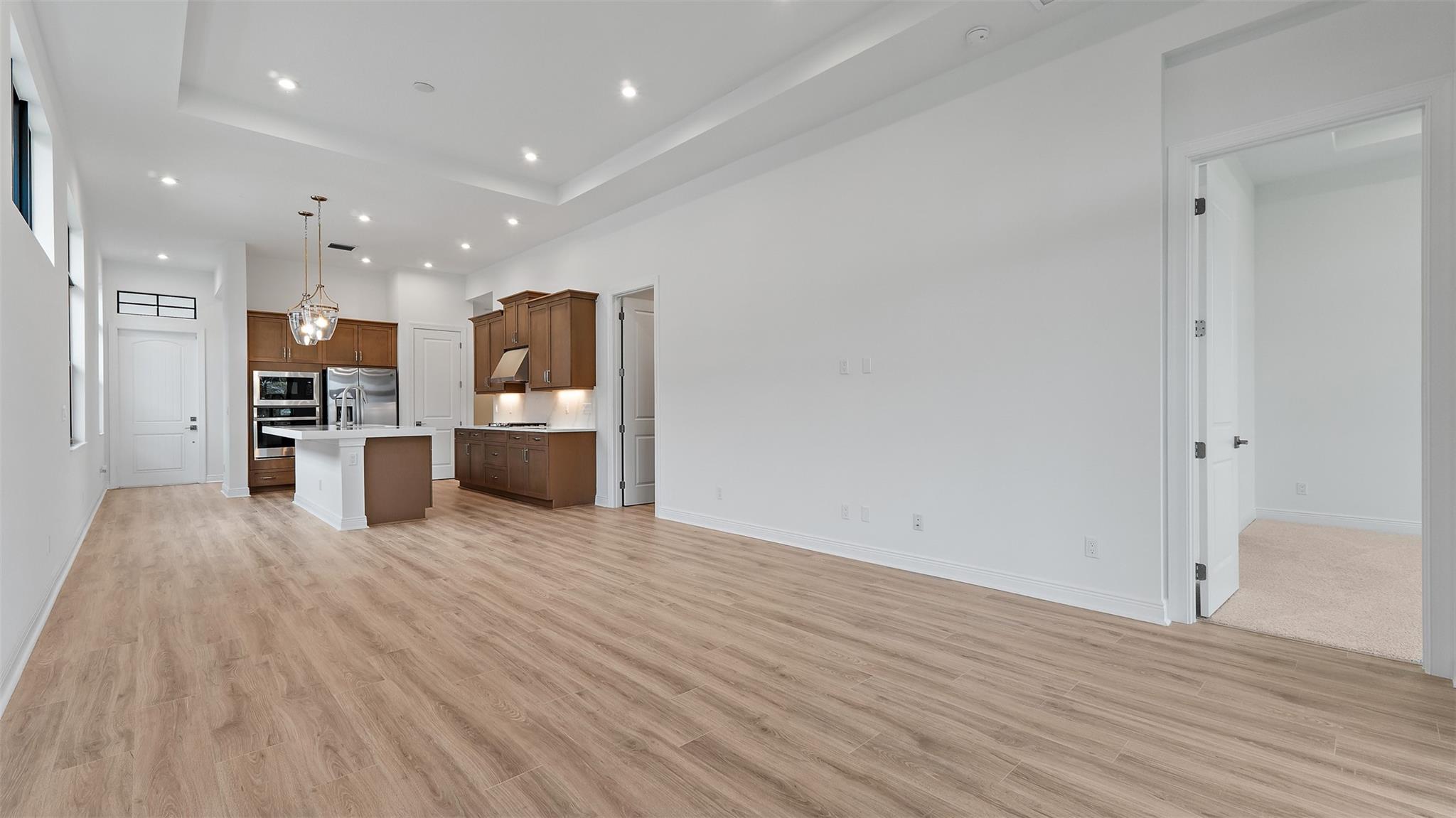 KH RIVELLA LLC - Residential