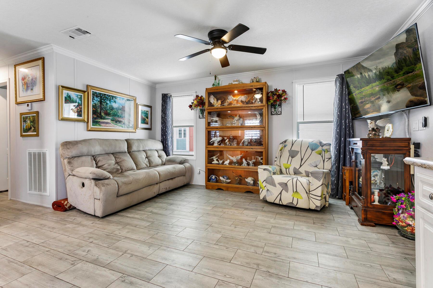 JAMAICA BAY MOBILE HOME C - Residential