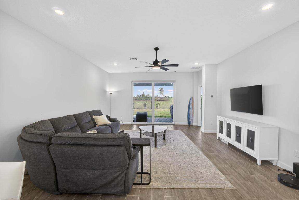 ARDEN PUD POD I NORTH - Residential Lease