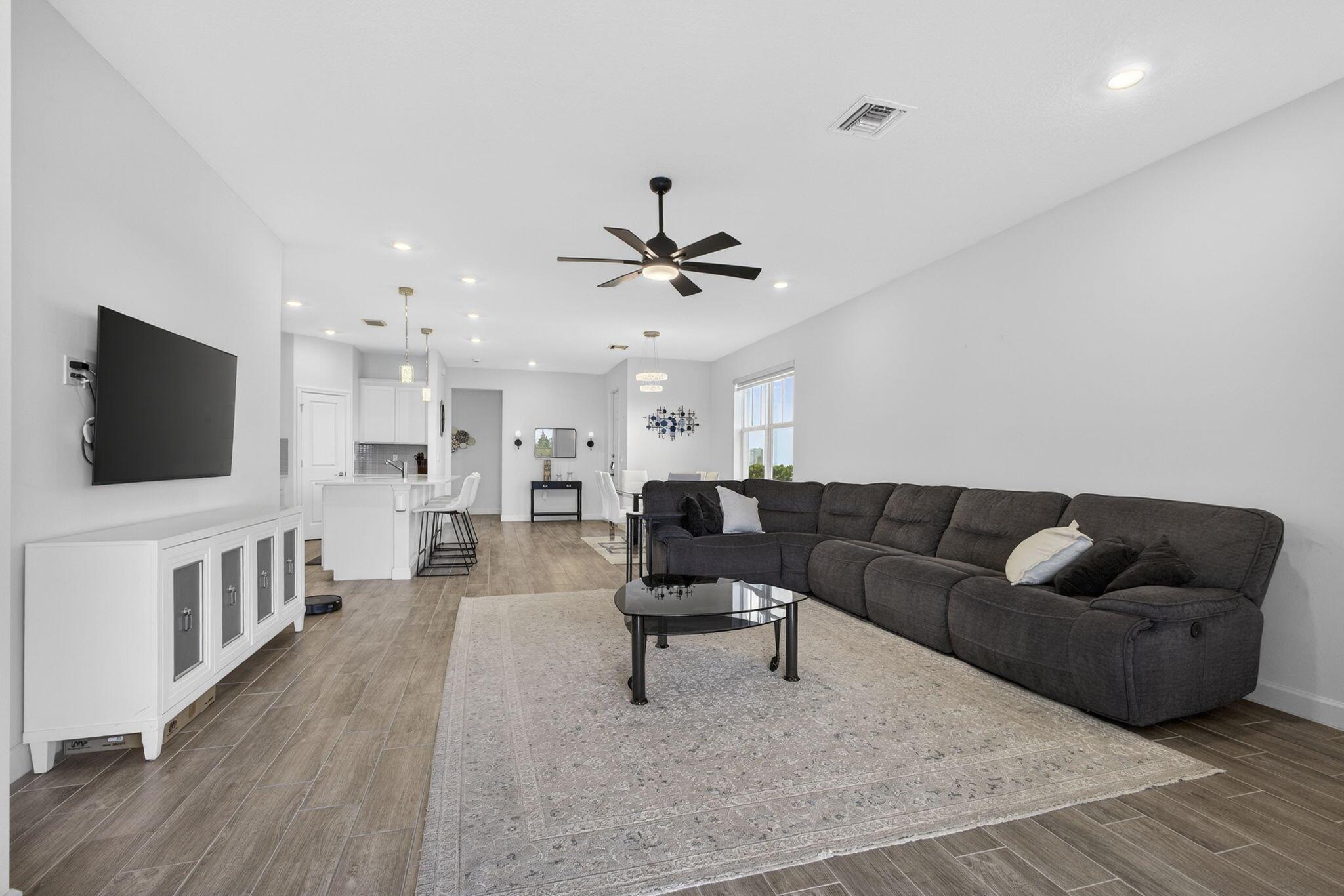 ARDEN PUD POD I NORTH - Residential Lease