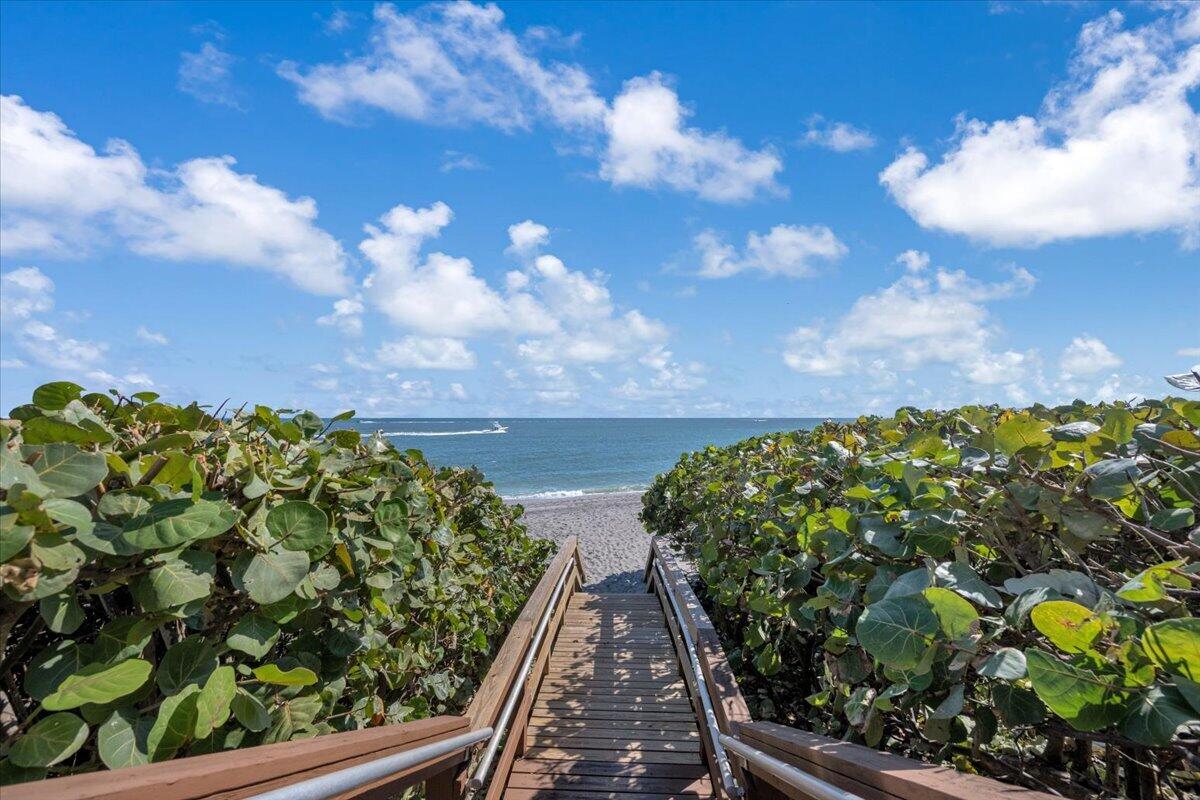 OCEAN TRAIL CONDO I - Residential