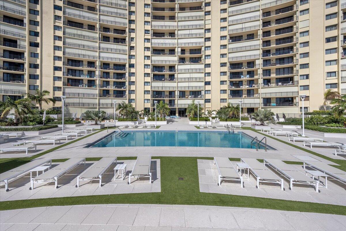 OCEAN TRAIL CONDO I - Residential