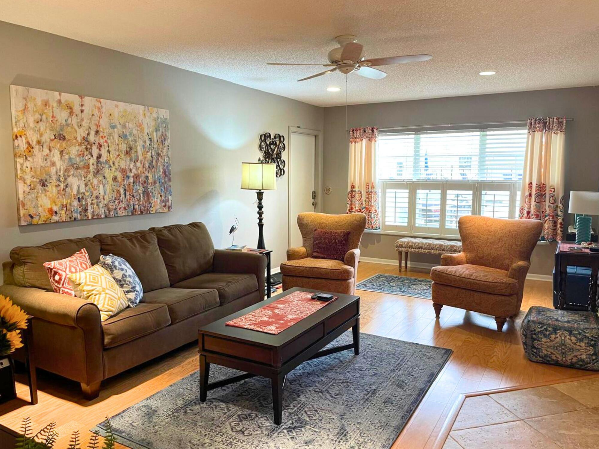 PINE POINT VILLAS CONDO - Residential Lease