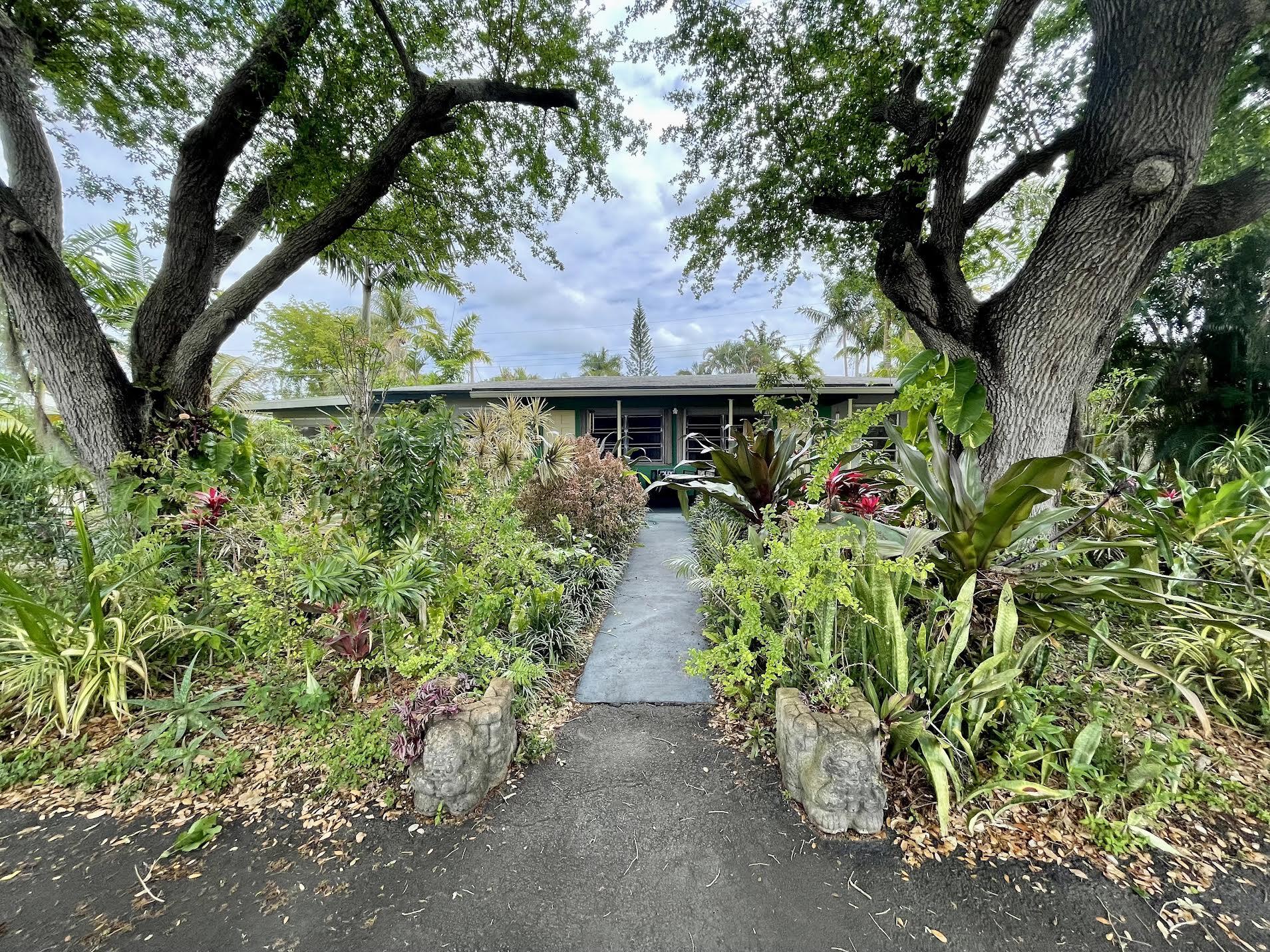 2204 NW 3rd Avenue 2