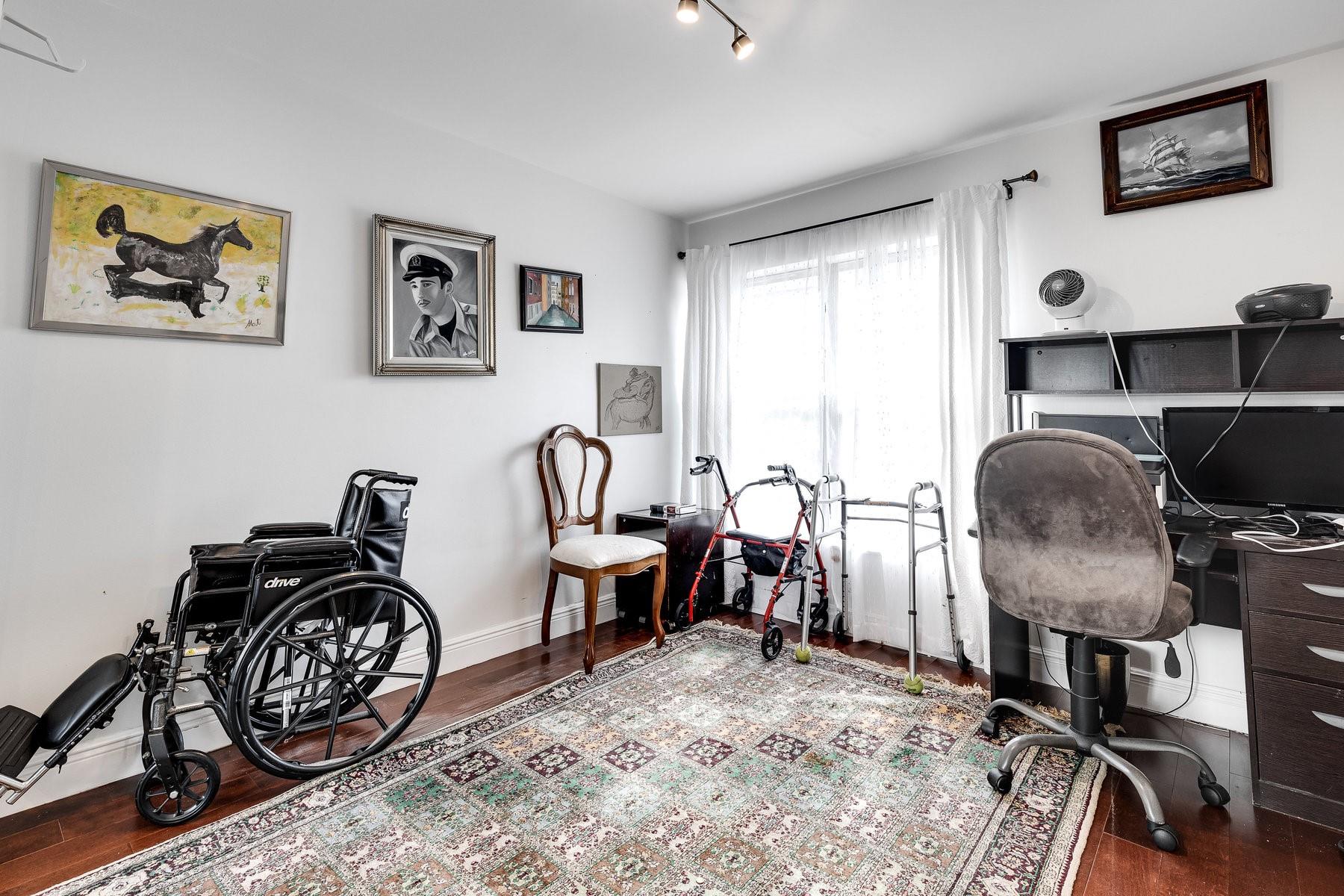 Leeward Point Condo - Residential