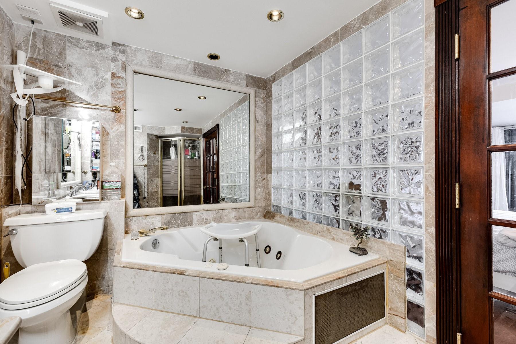 Leeward Point Condo - Residential