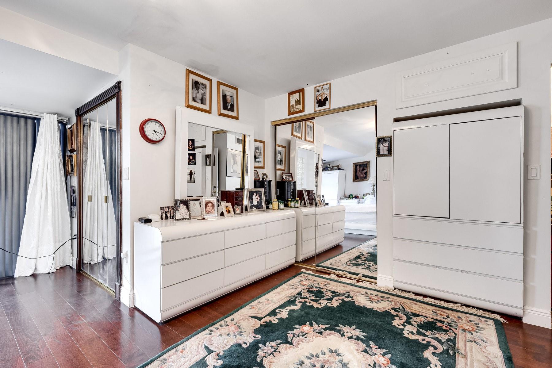 Leeward Point Condo - Residential