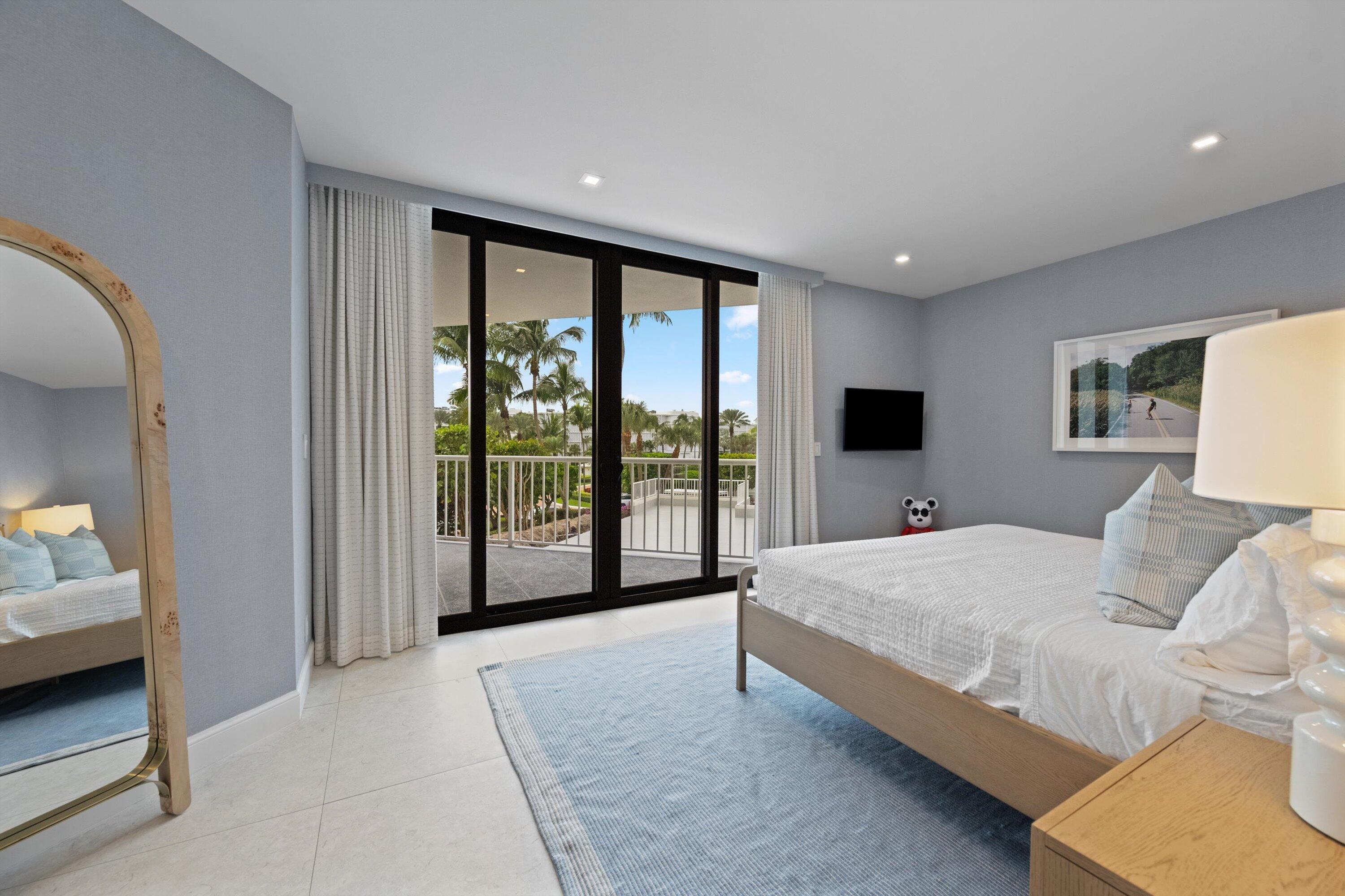 TWENTY SEVEN SEVENTY SOUTH OCEAN BOULEVARD COND DE - Residential