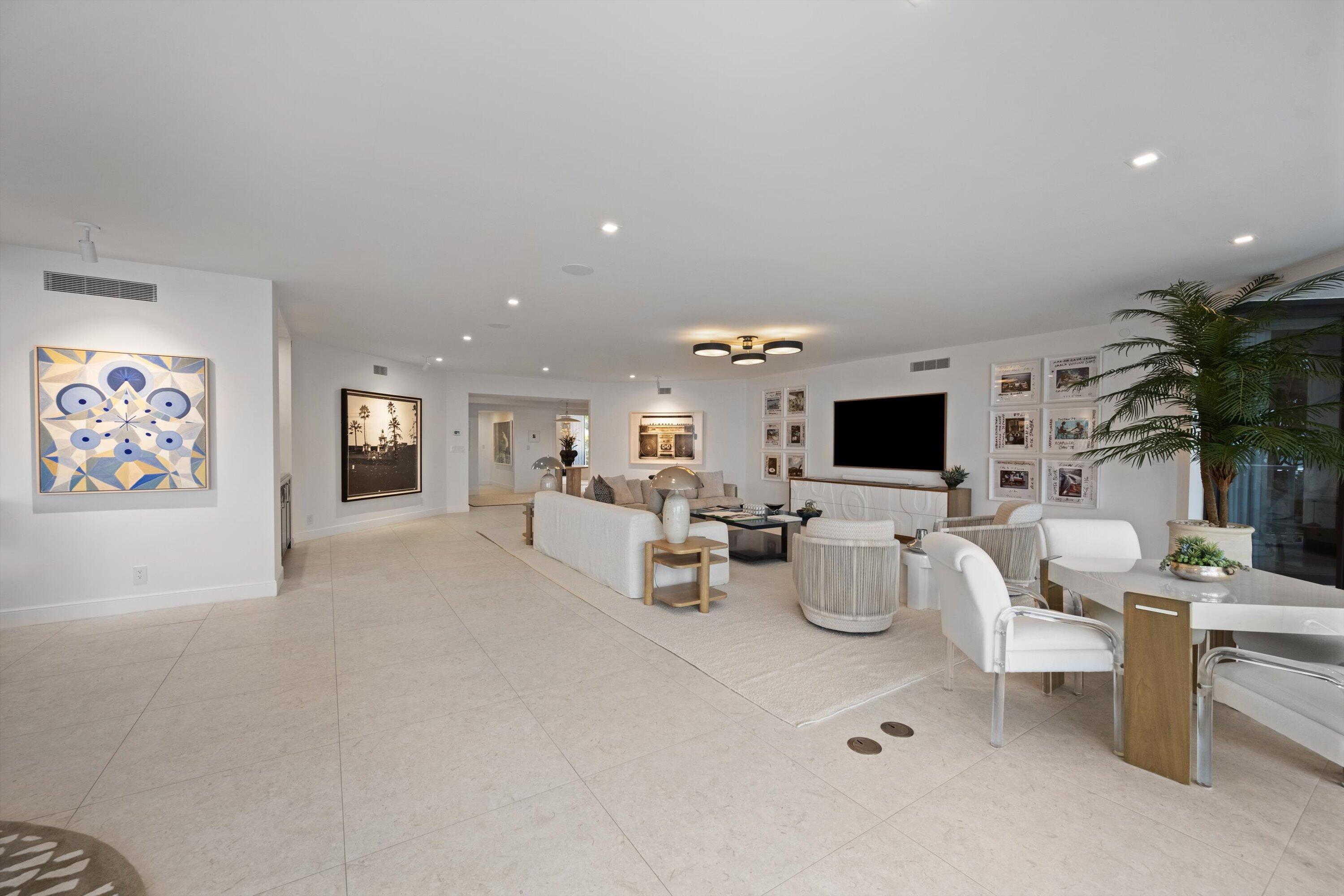 TWENTY SEVEN SEVENTY SOUTH OCEAN BOULEVARD COND DE - Residential