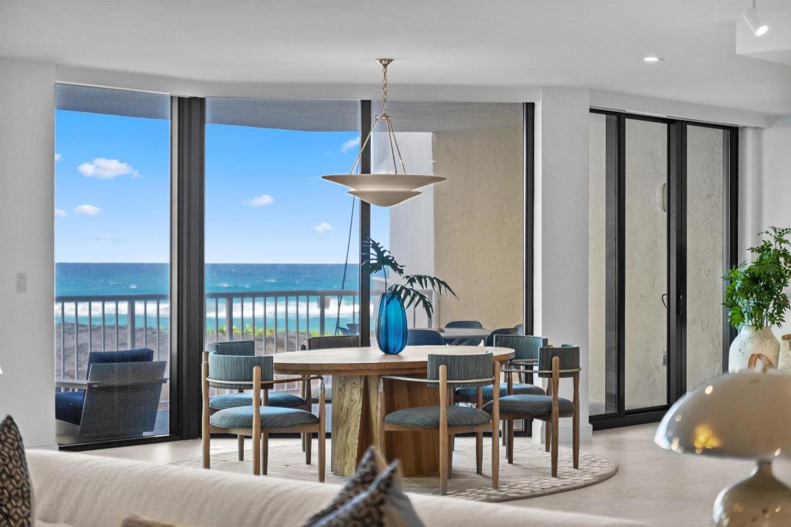 TWENTY SEVEN SEVENTY SOUTH OCEAN BOULEVARD COND DE - Residential