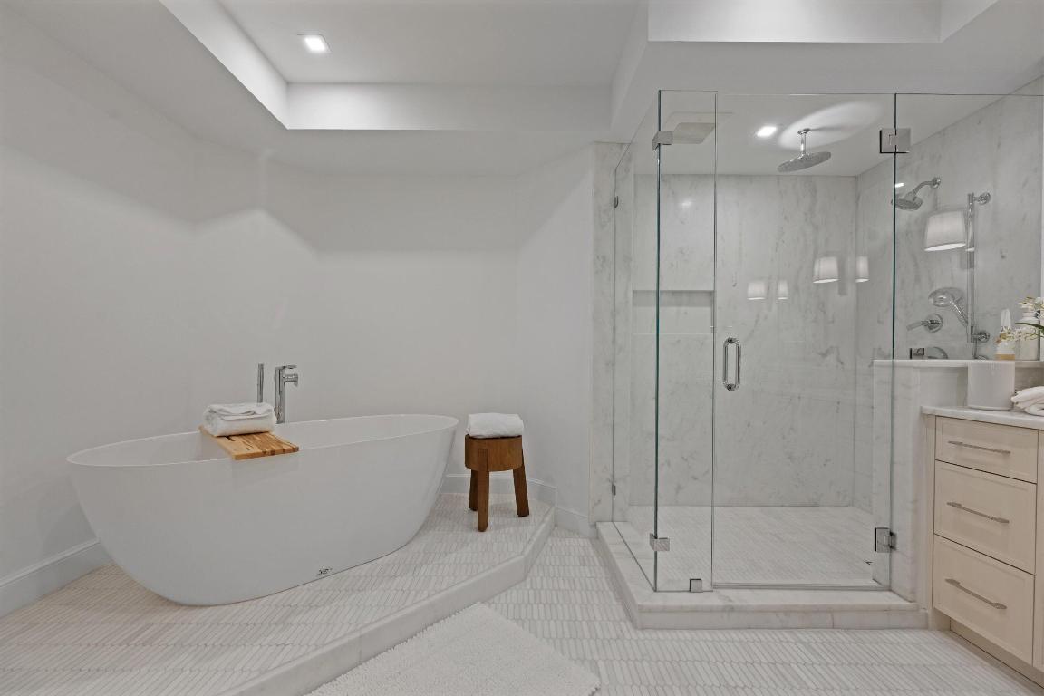 TWENTY SEVEN SEVENTY SOUTH OCEAN BOULEVARD COND DE - Residential