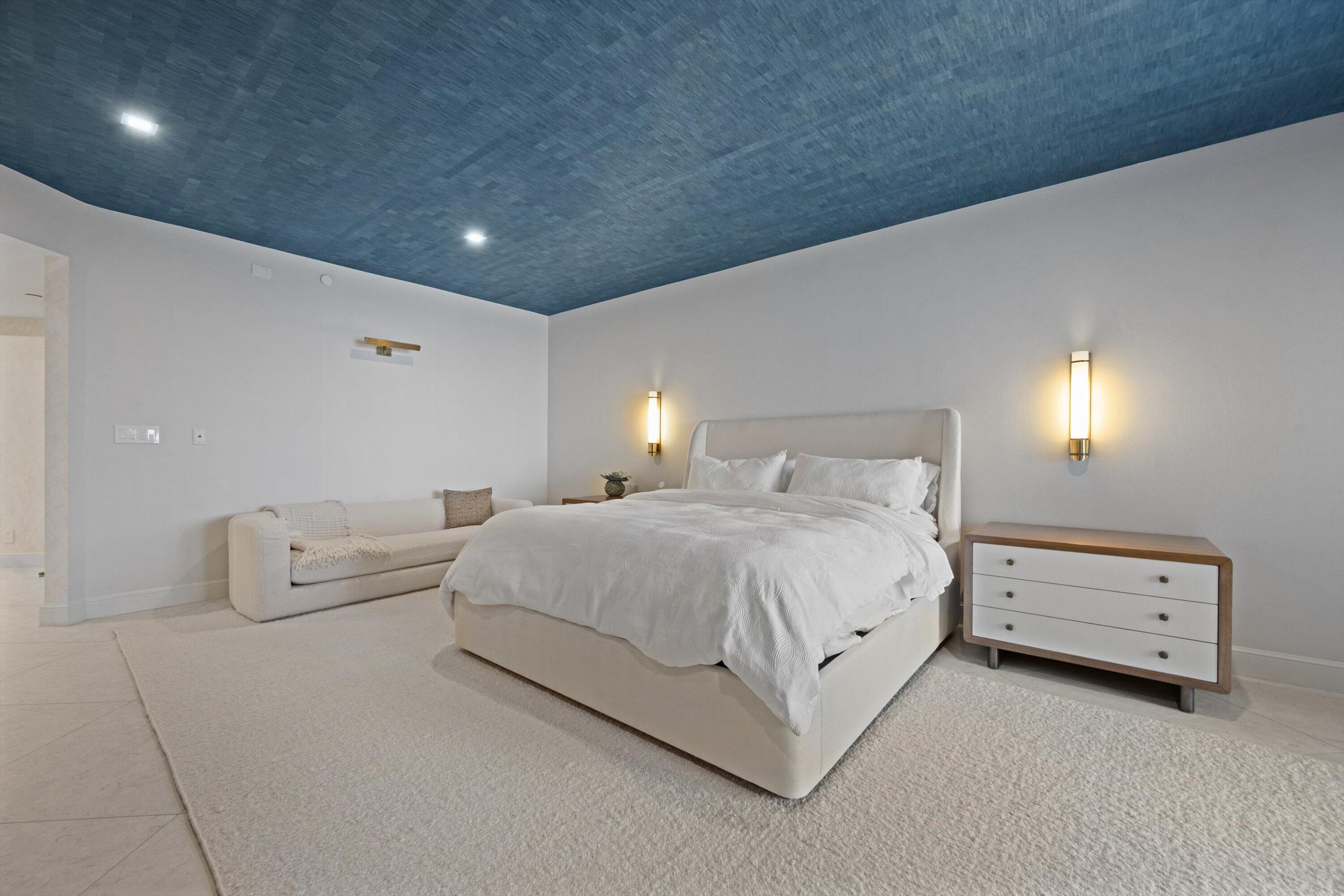 TWENTY SEVEN SEVENTY SOUTH OCEAN BOULEVARD COND DE - Residential