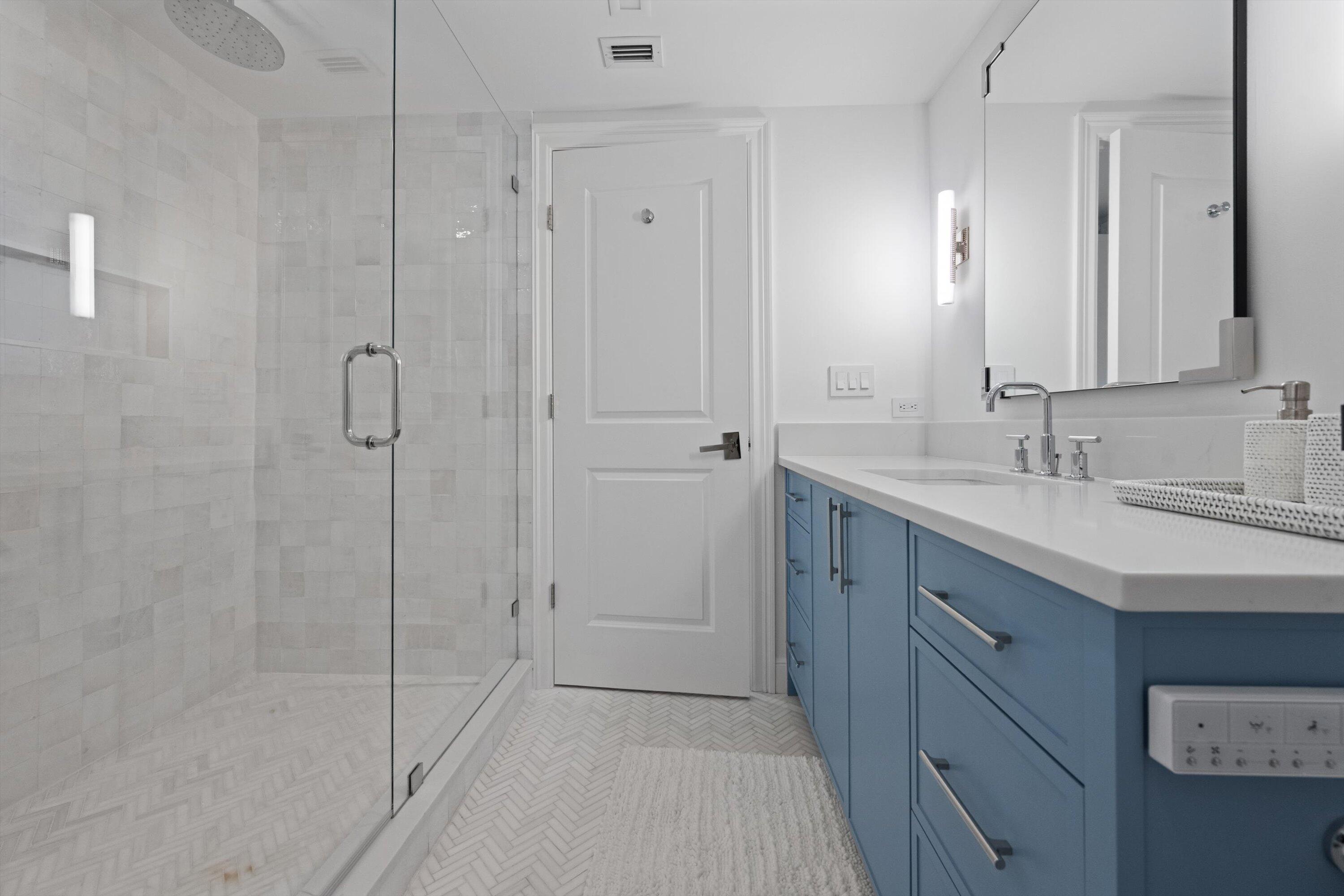 TWENTY SEVEN SEVENTY SOUTH OCEAN BOULEVARD COND DE - Residential