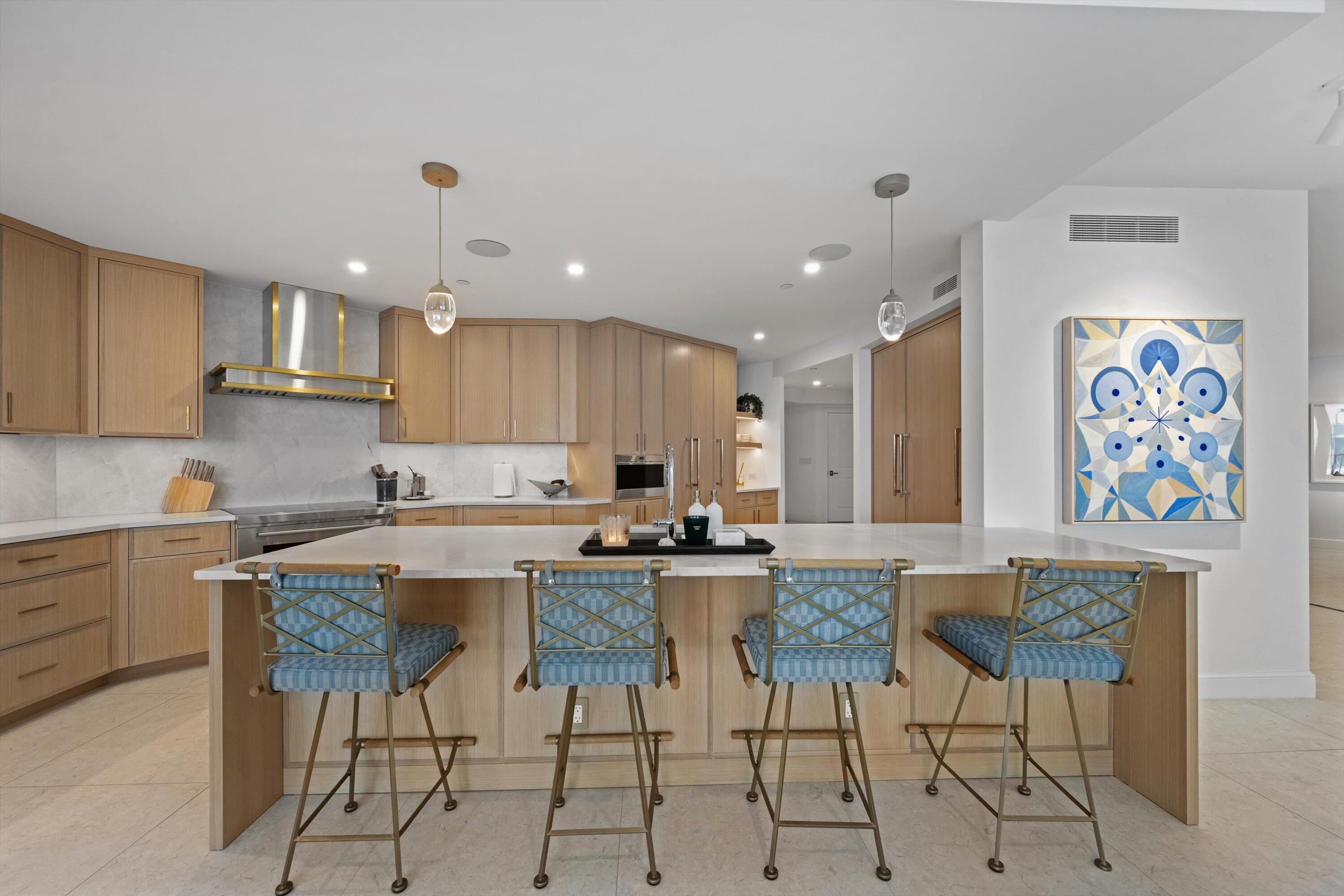 TWENTY SEVEN SEVENTY SOUTH OCEAN BOULEVARD COND DE - Residential