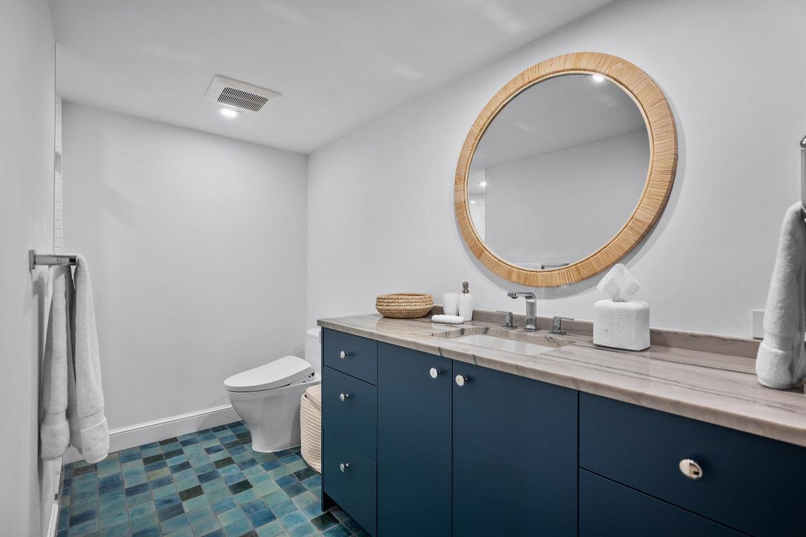 TWENTY SEVEN SEVENTY SOUTH OCEAN BOULEVARD COND DE - Residential