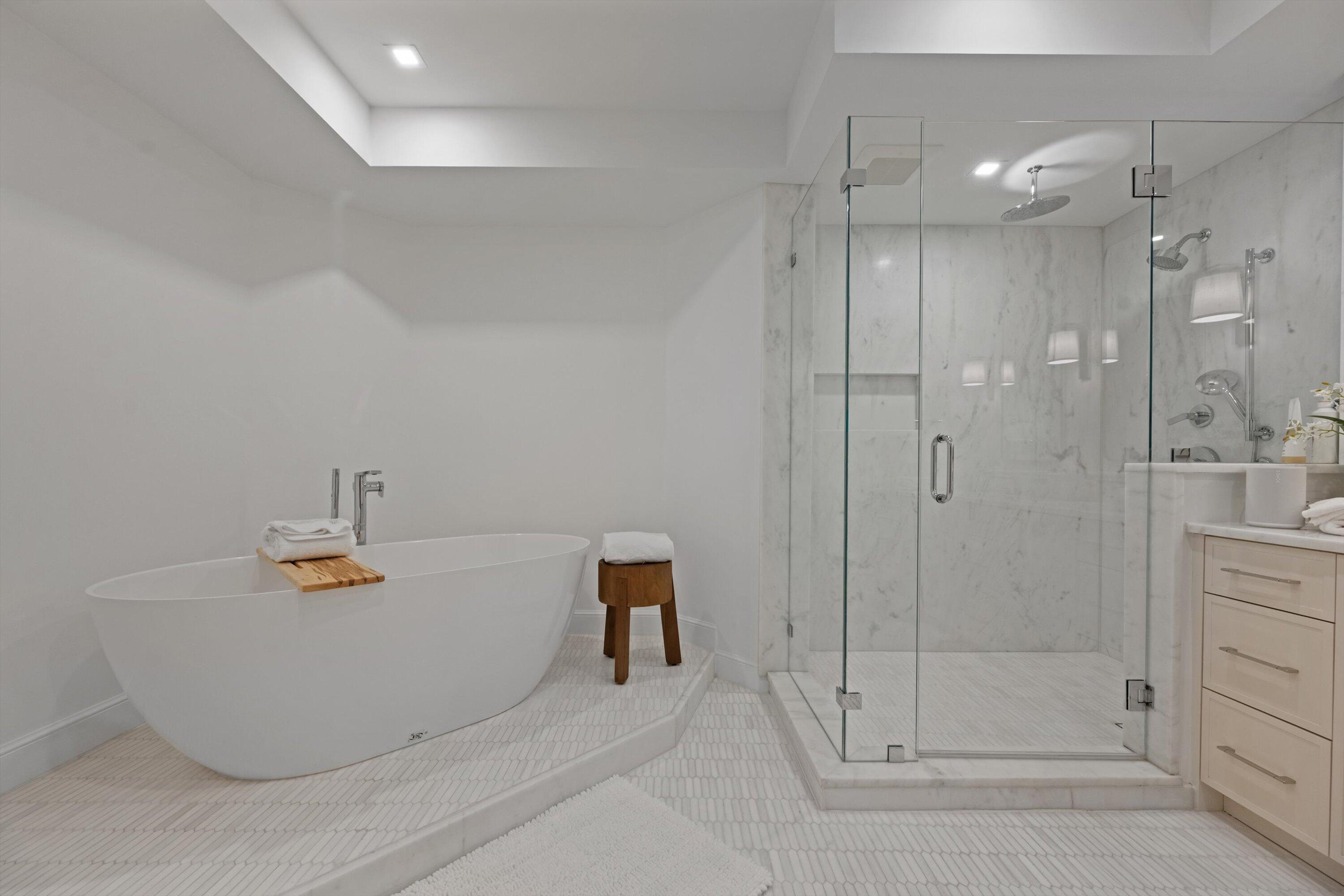 TWENTY SEVEN SEVENTY SOUTH OCEAN BOULEVARD COND DE - Residential