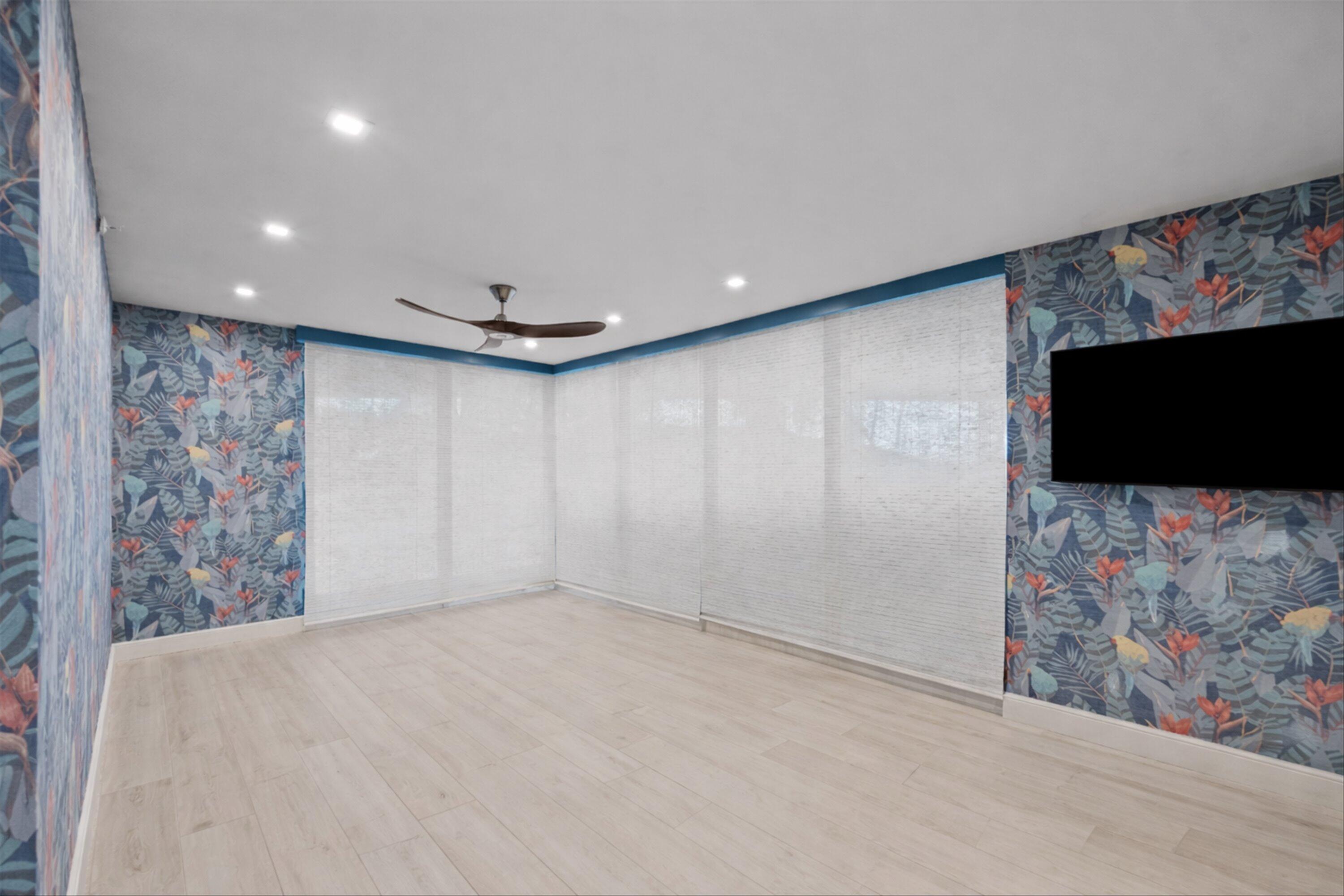 TWENTY SEVEN SEVENTY SOUTH OCEAN BOULEVARD COND DE - Residential