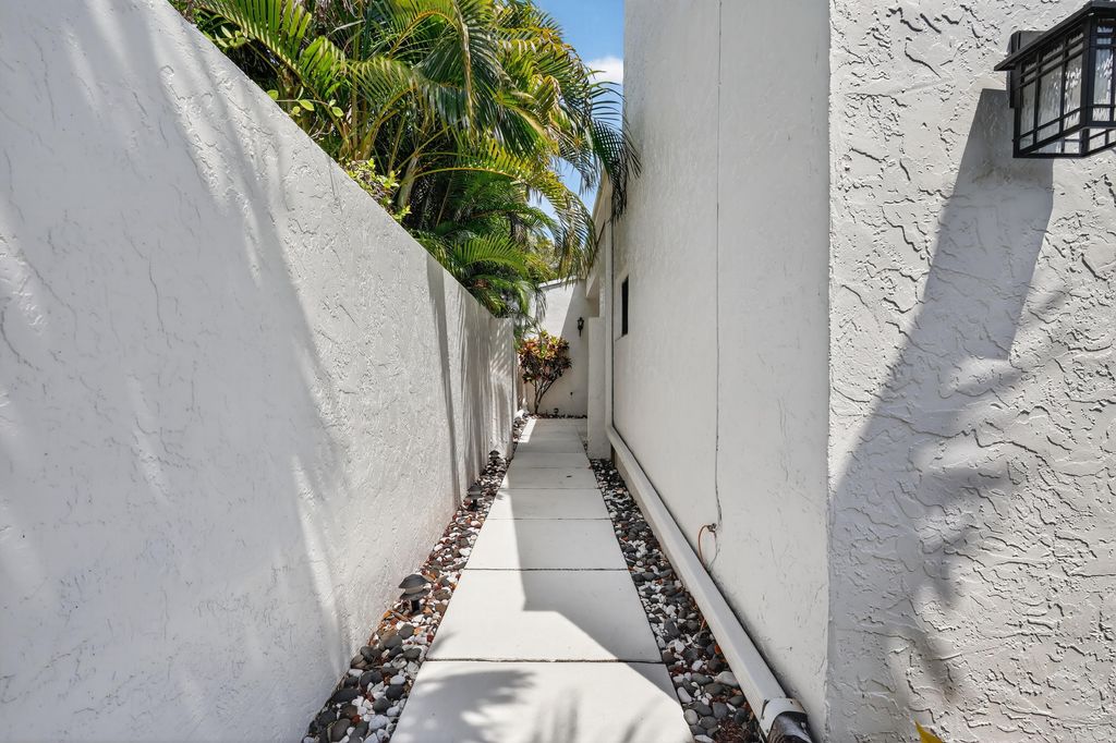 Photo of 2145 NW 10th Street, Delray Beach, FL 33445 (MLS # B26007550)