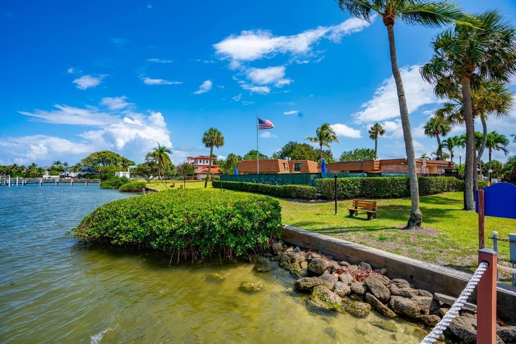 Photo of 825 Center Street #30b, Jupiter, FL 33458 (MLS # R10996460)