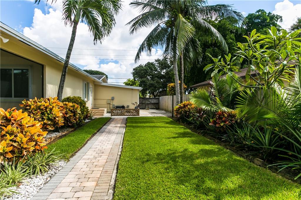 Lauderdale Little Ranches - Residential