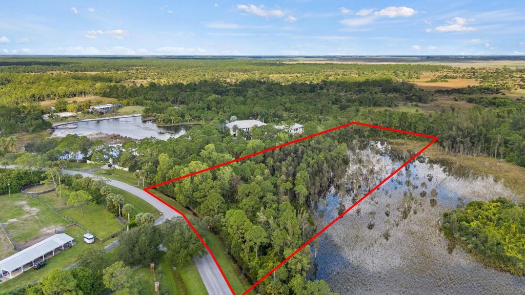 Photo of 2524 SE Ranch Acres Circle, Jupiter, FL 33478 (MLS # R11139697)