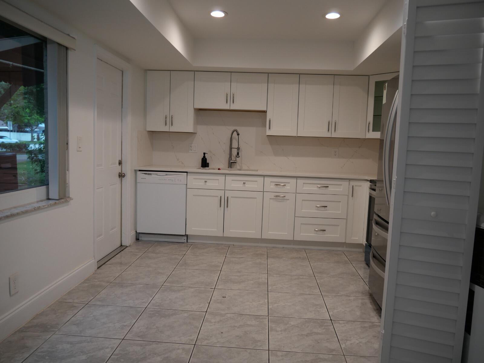 7091 W Sunrise Boulevard 7091