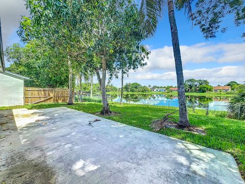 A home in Lake Worth