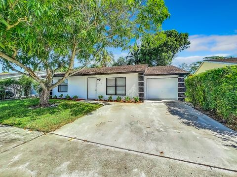 A home in Lake Worth