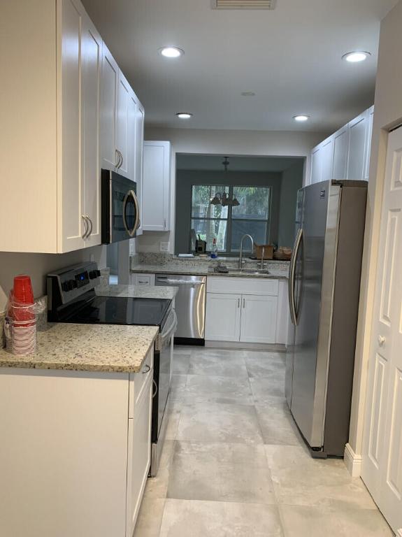 MISSION BAY PAR F PH 1 - Residential Lease