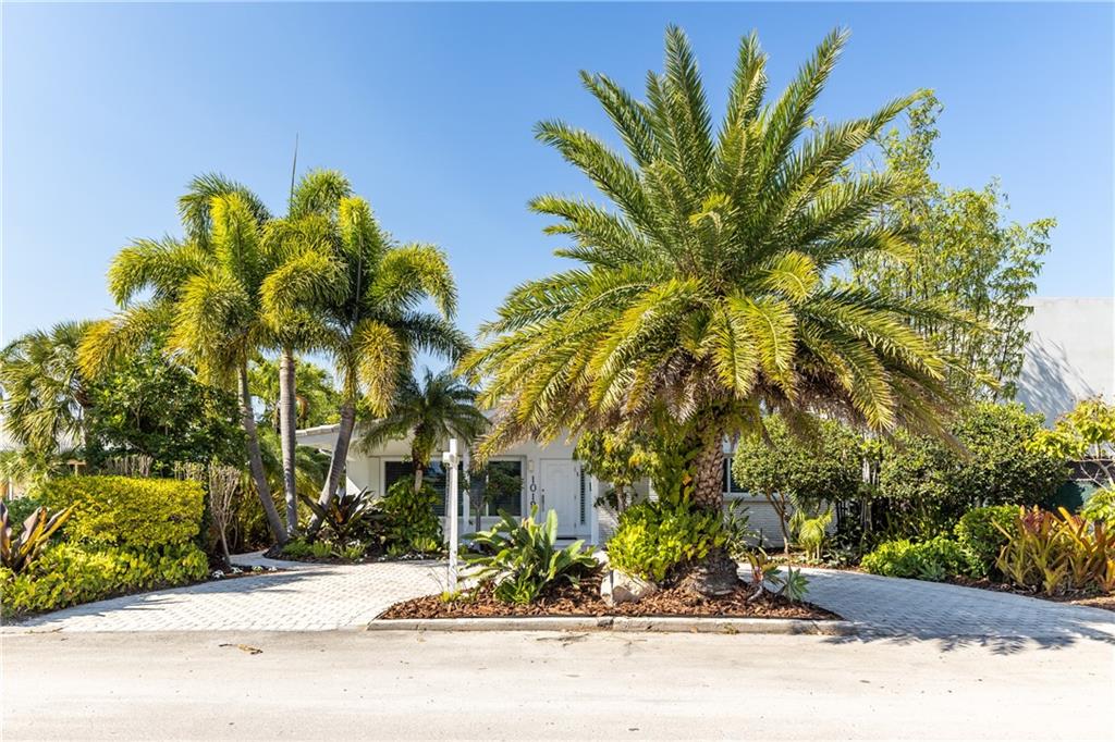 Hollywood Lakes Sec 1-32 - Residential