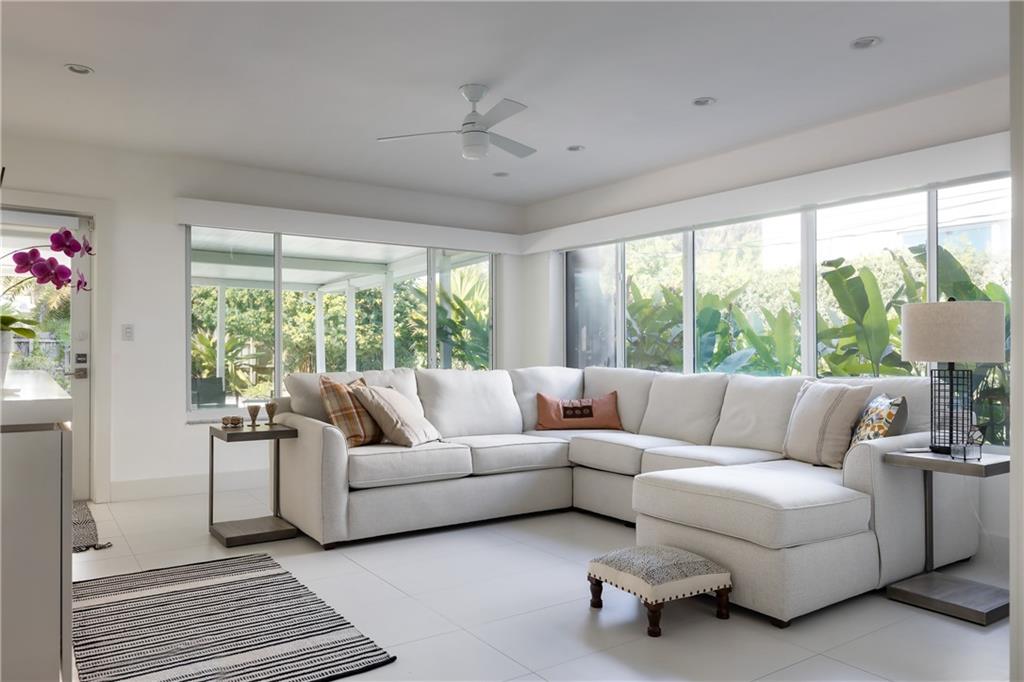 Hollywood Lakes Sec 1-32 - Residential