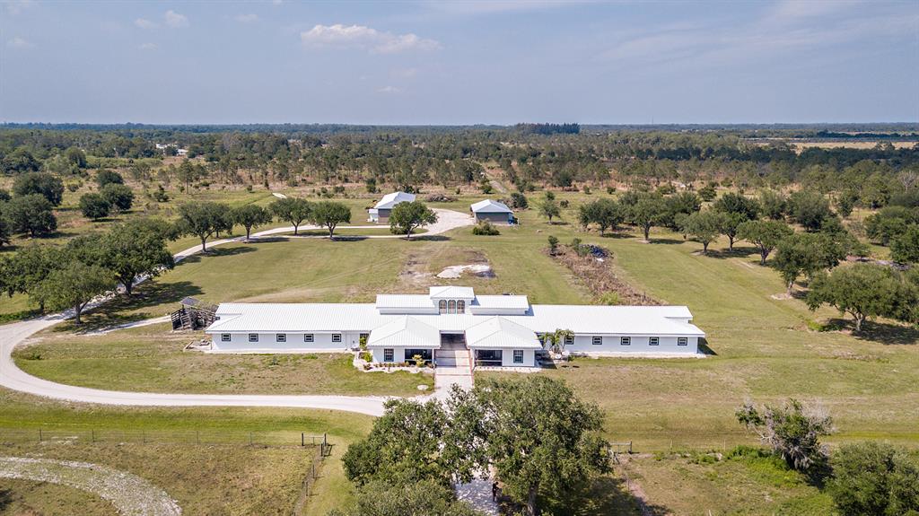 TROPICAL FRUIT FARMS - Land