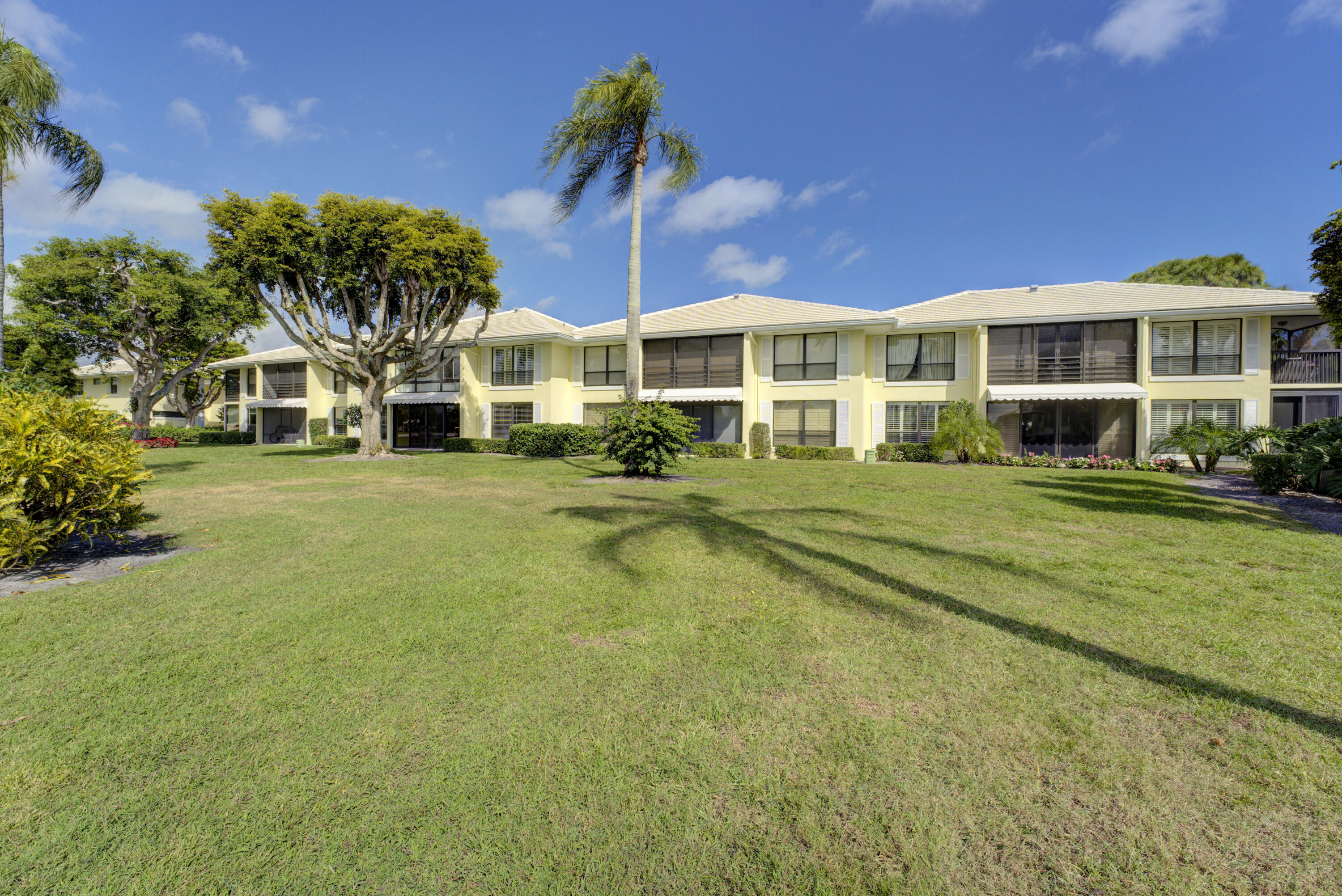 QUAIL RIDGE CONDO 15 - Residential