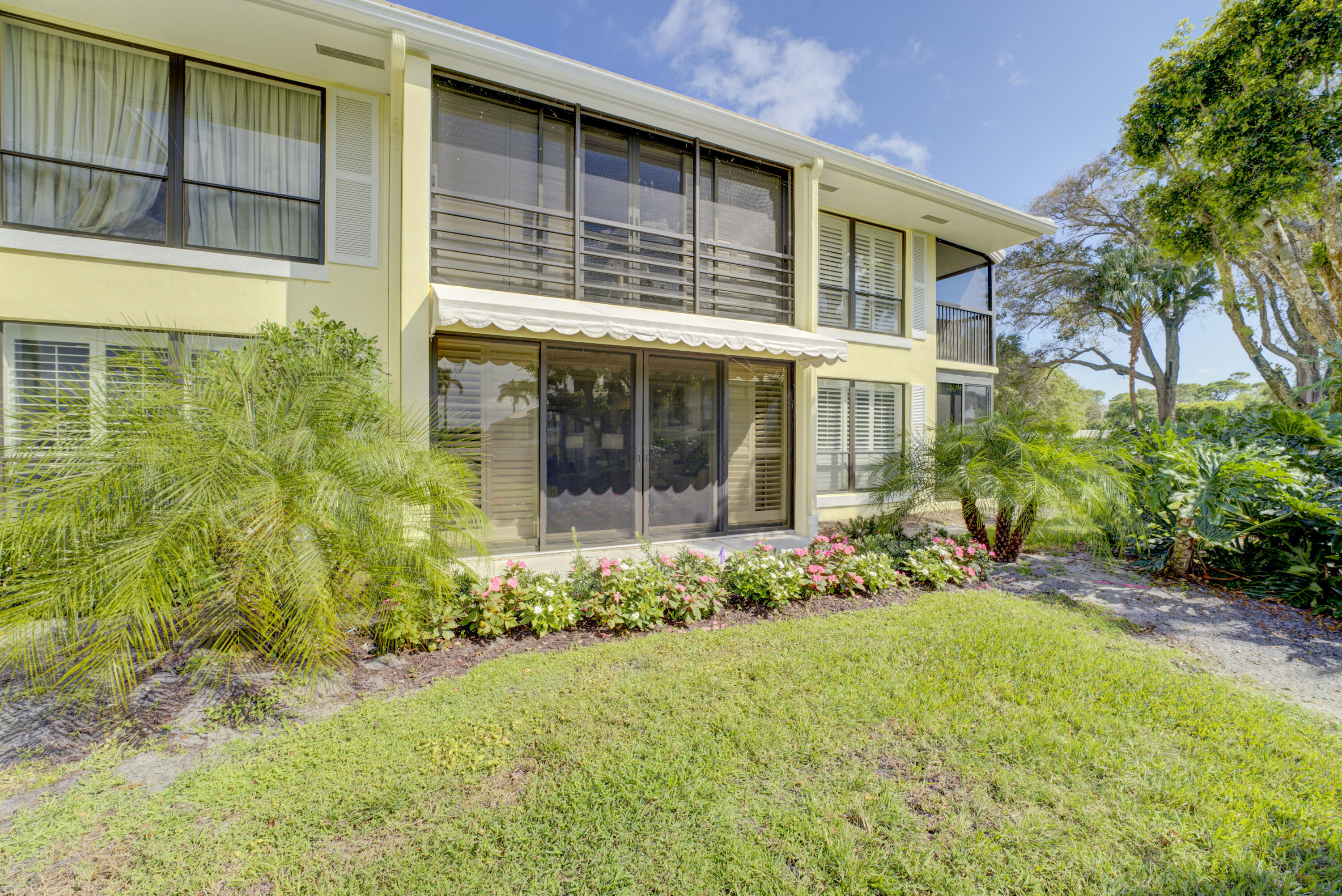 QUAIL RIDGE CONDO 15 - Residential