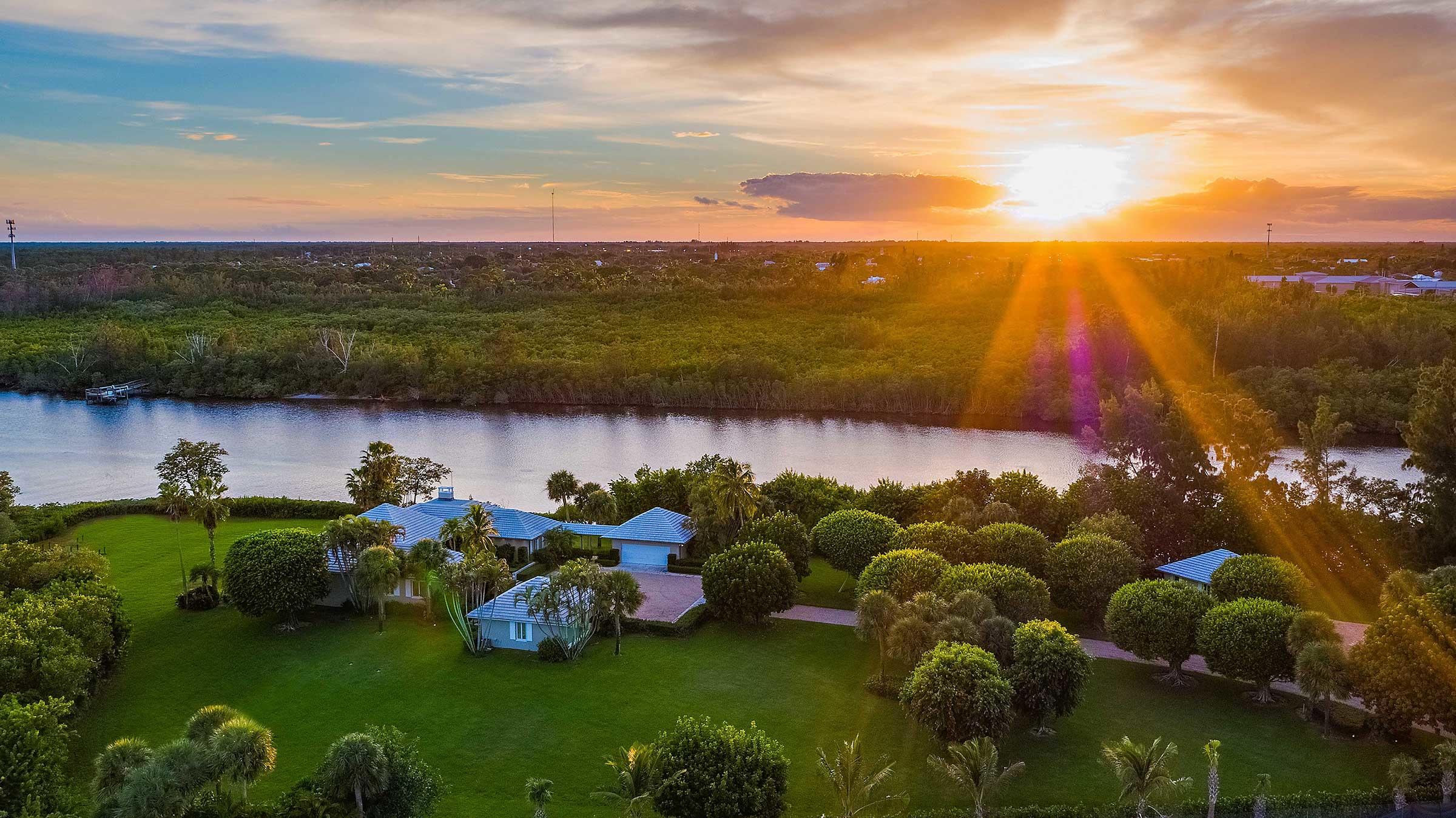 Jupiter Island - Land