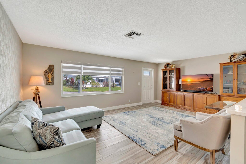 Photo of 2012 SW 15th Street, Boynton Beach, FL 33426 (MLS # R11076363)