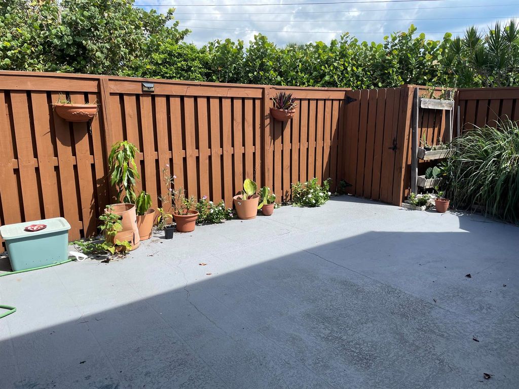 Photo of 3900 County Line Road #7a, Jupiter, FL 33469 (MLS # R11123696)