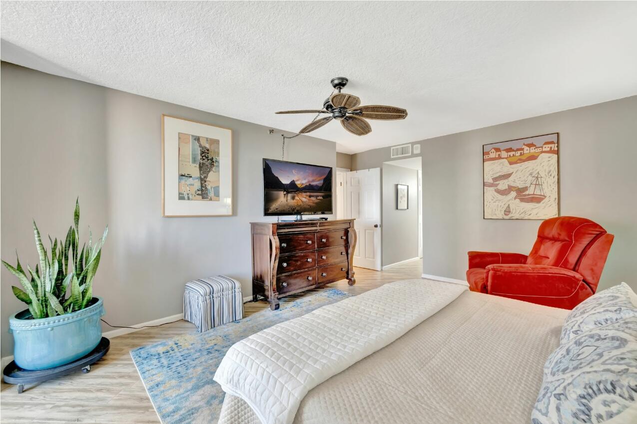 OCEAN VILLAGE - Residential