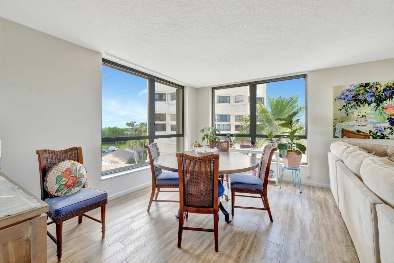 OCEAN VILLAGE - Residential