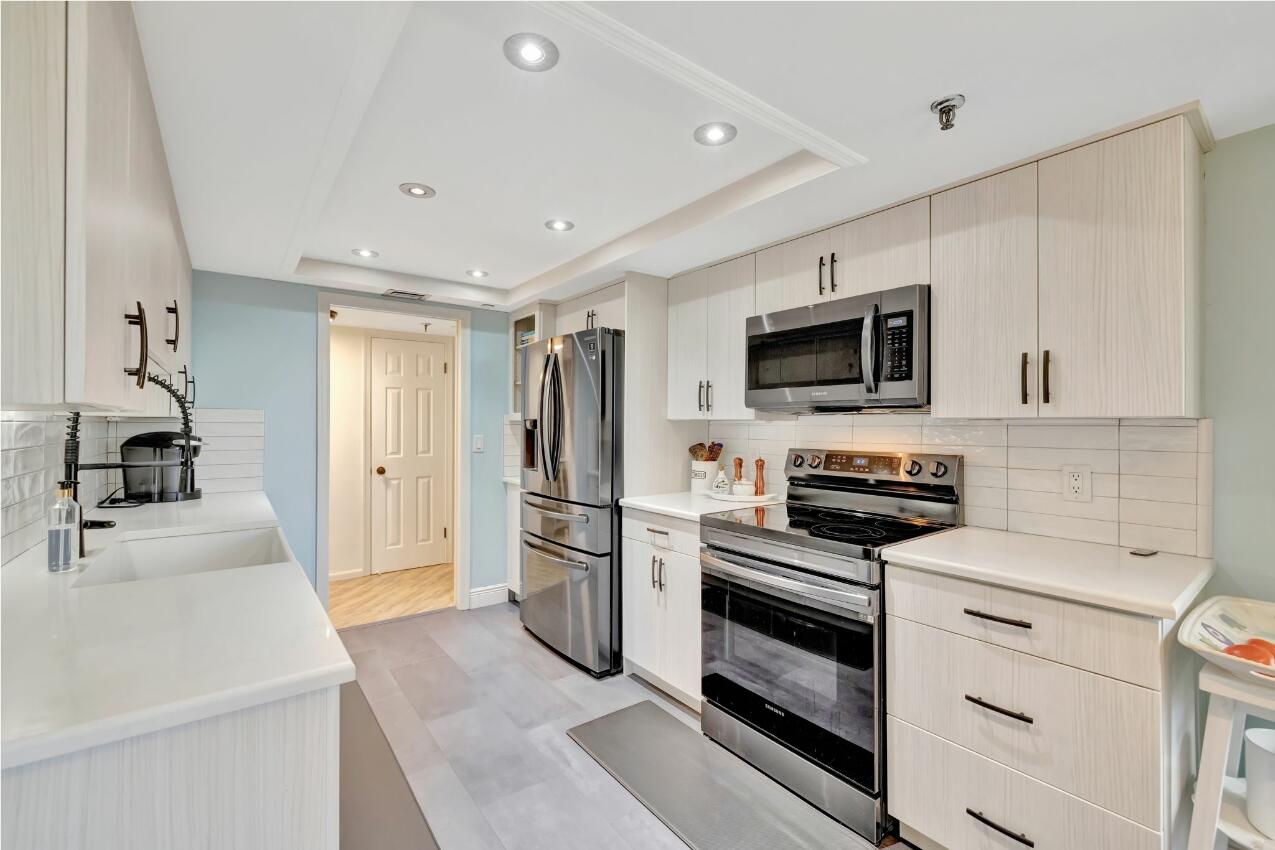 OCEAN VILLAGE - Residential