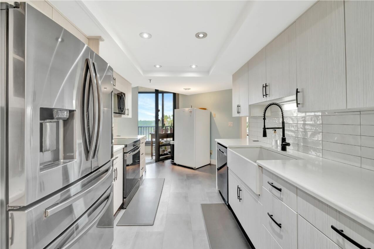 OCEAN VILLAGE - Residential