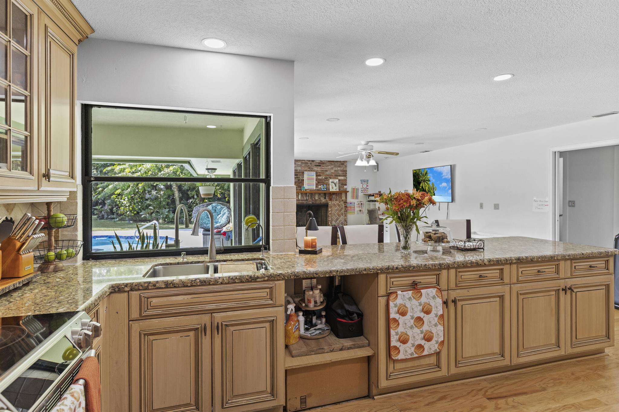 33359 / 2000 - Residential