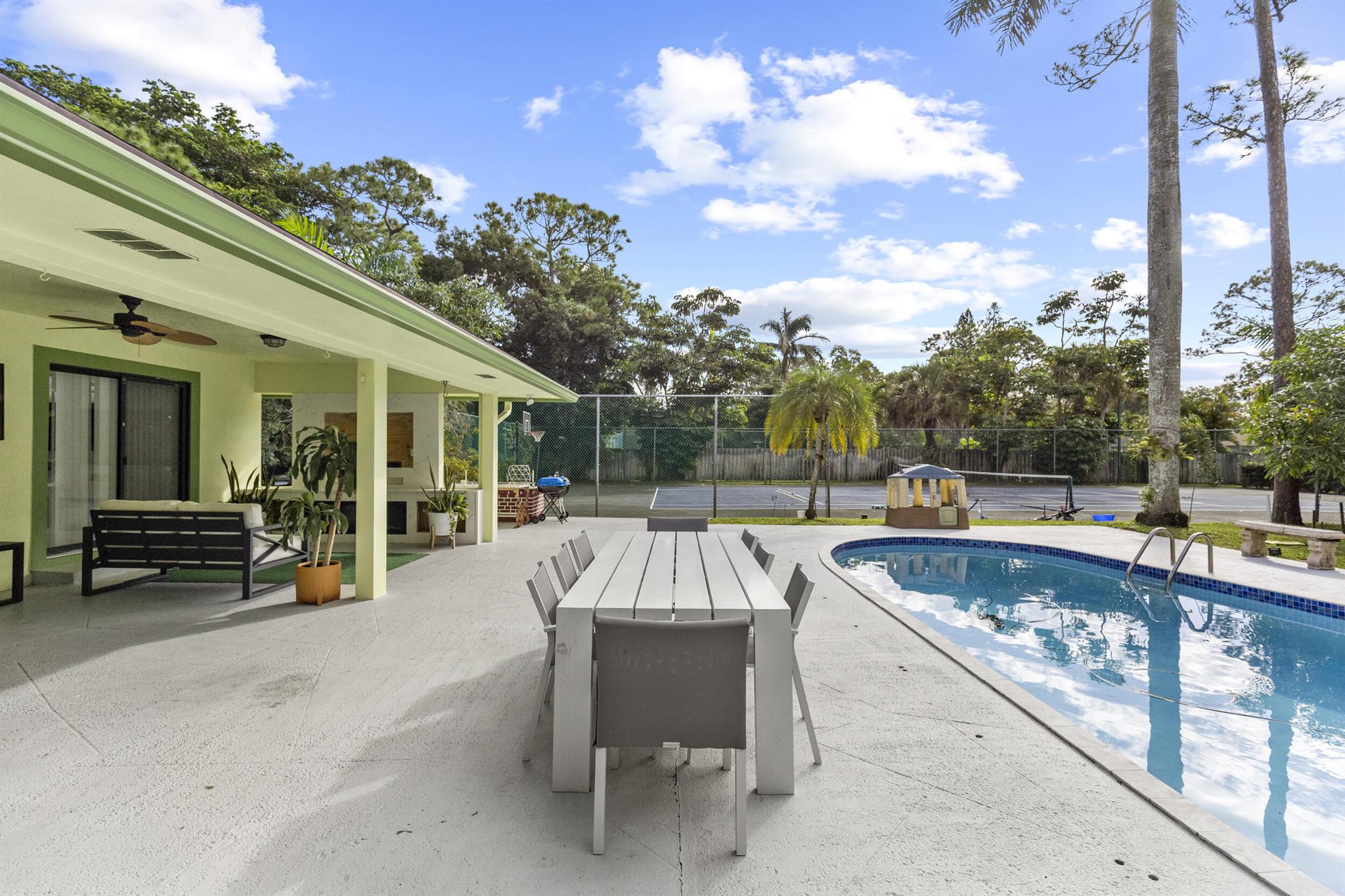 33359 / 2000 - Residential