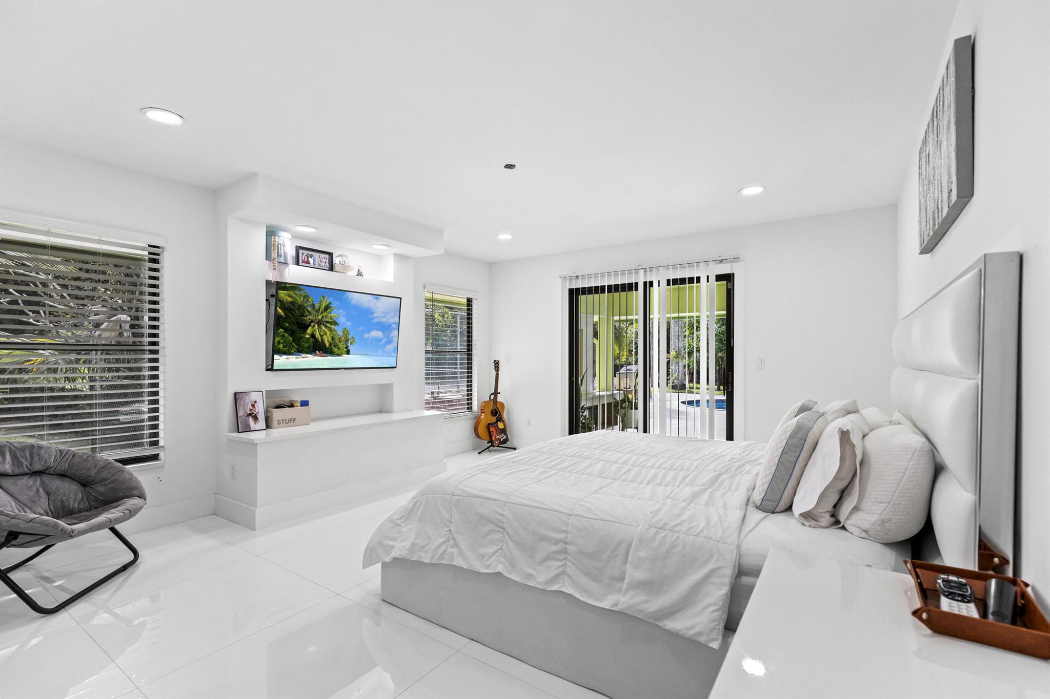 33359 / 2000 - Residential