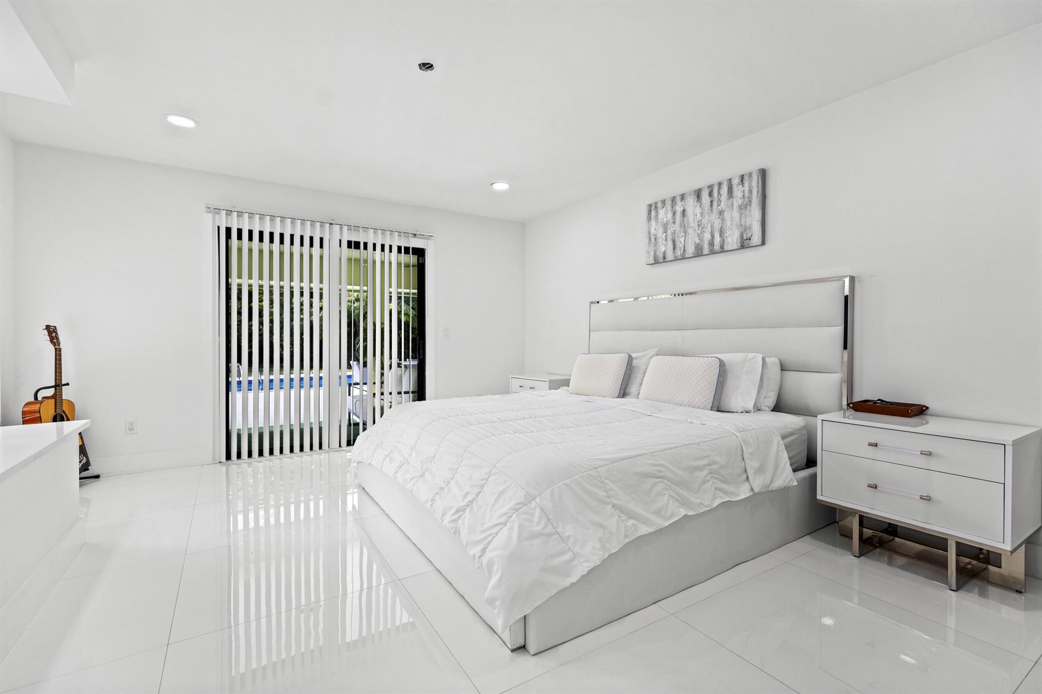 33359 / 2000 - Residential