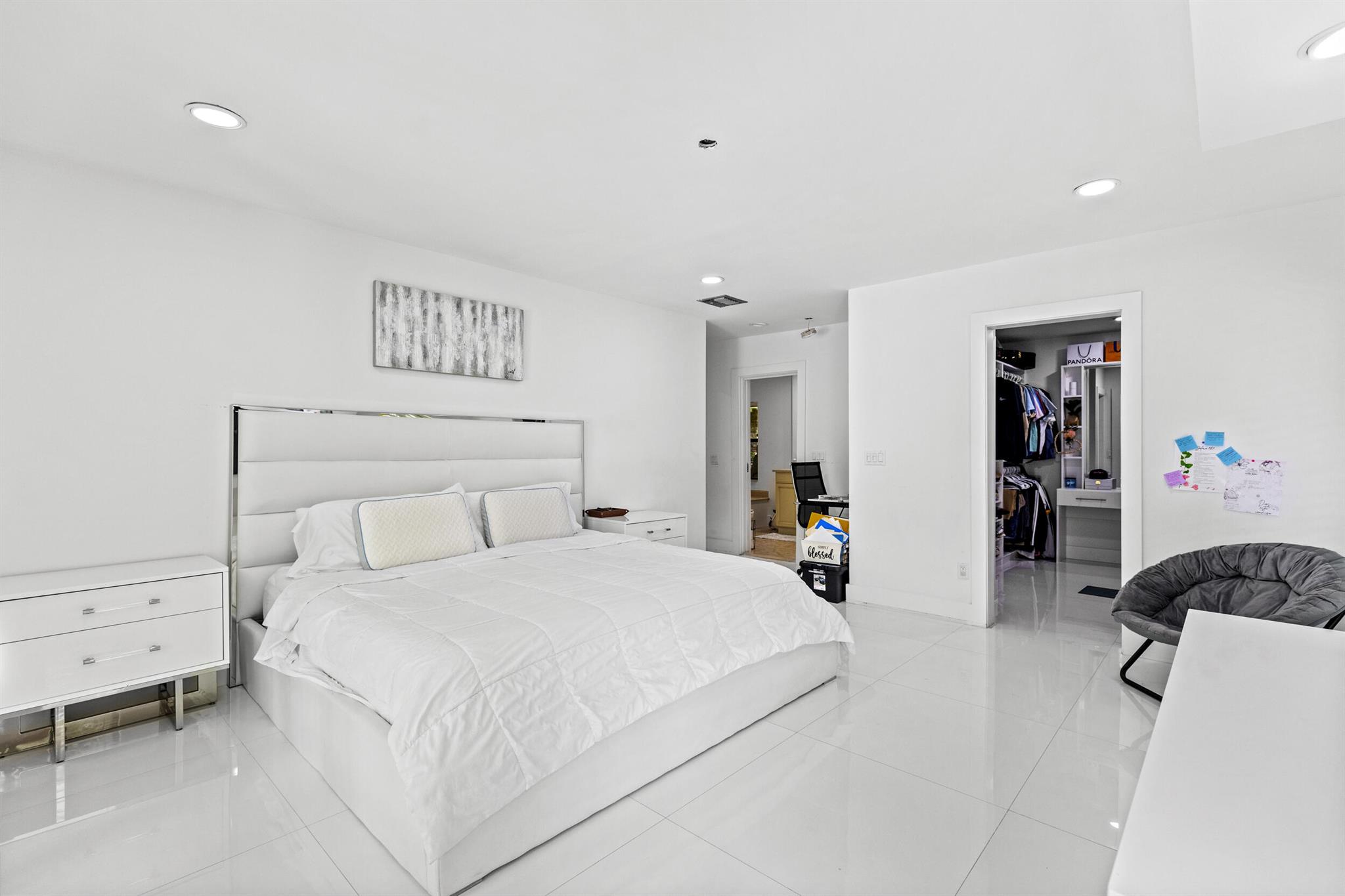 33359 / 2000 - Residential